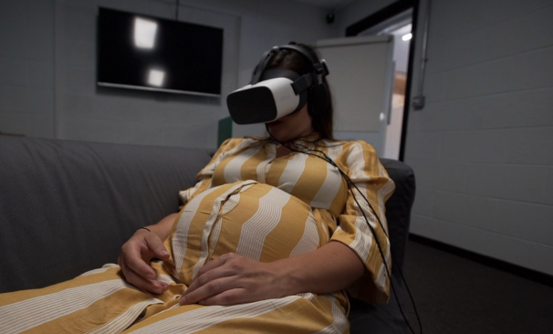 Pregnant woman trials Rescape's VR headset 